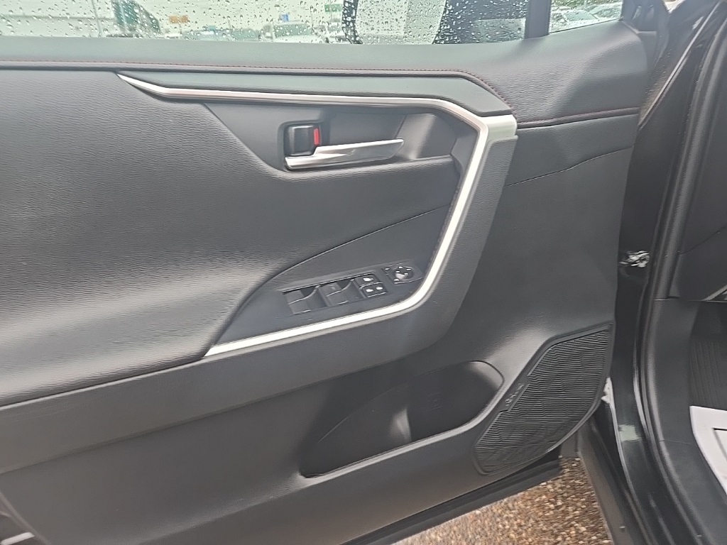 2020 Toyota RAV4 TRD photo 3