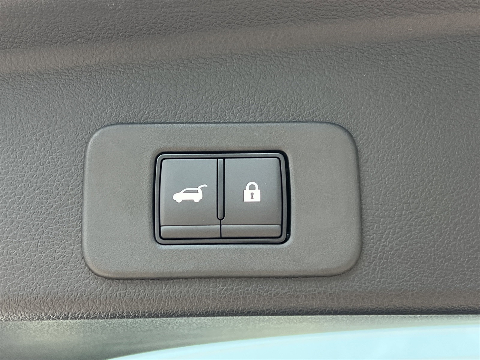2025 Nissan Murano SL photo 24