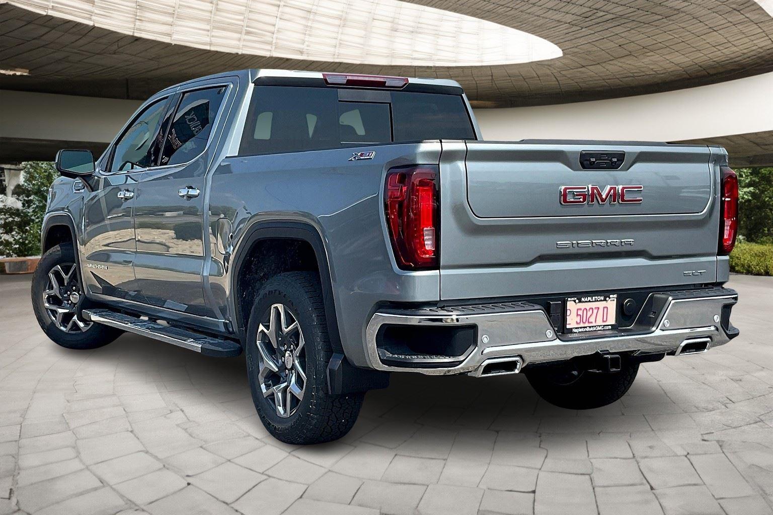 2026 Gmc Sierra 1500 SLT photo 3