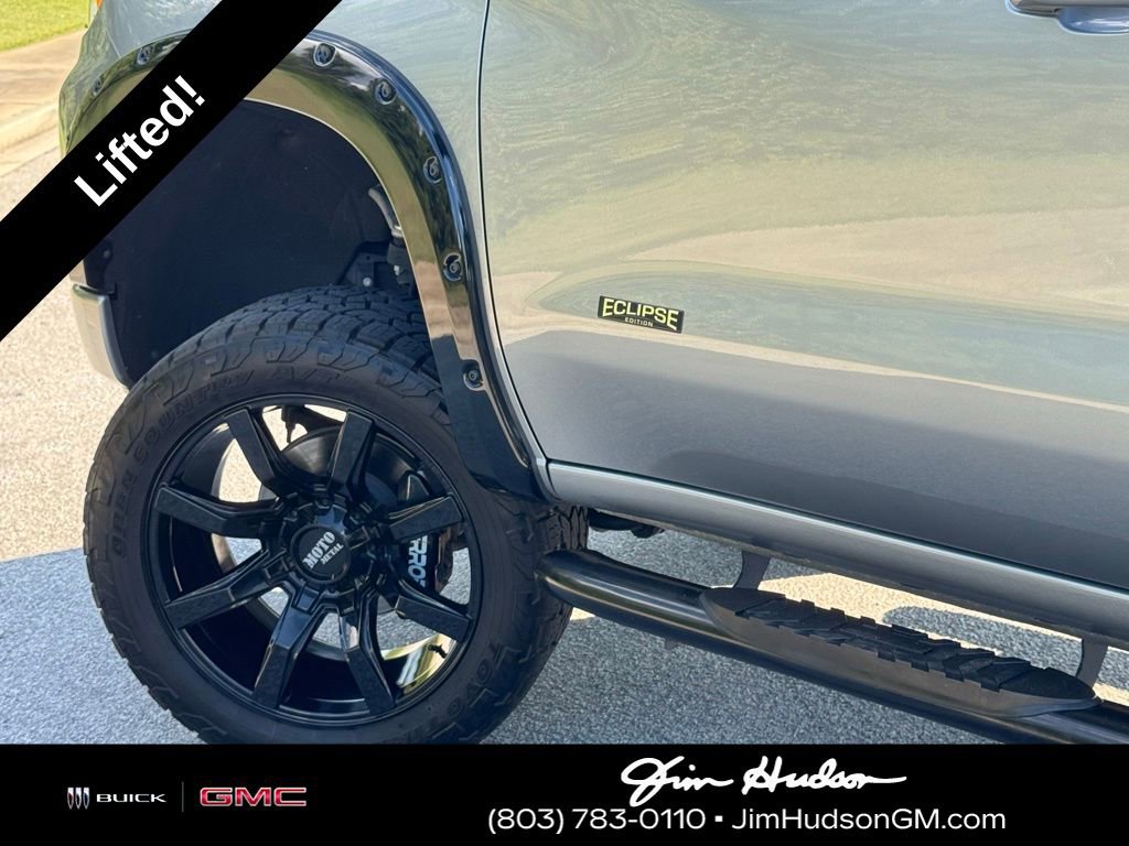 2023 Chevrolet Silverado 1500 RST photo 8