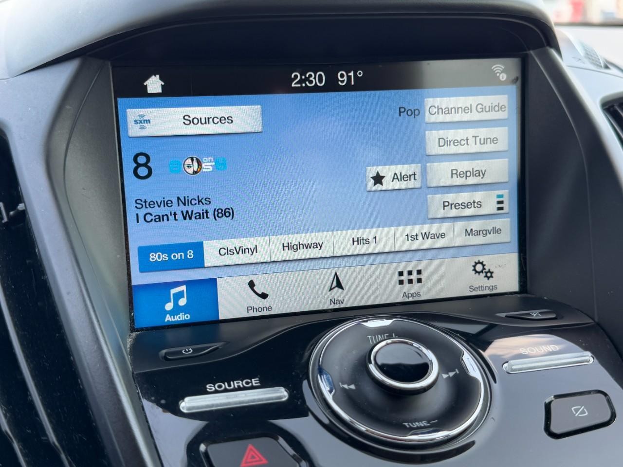 2019 Ford Escape Titanium photo 19