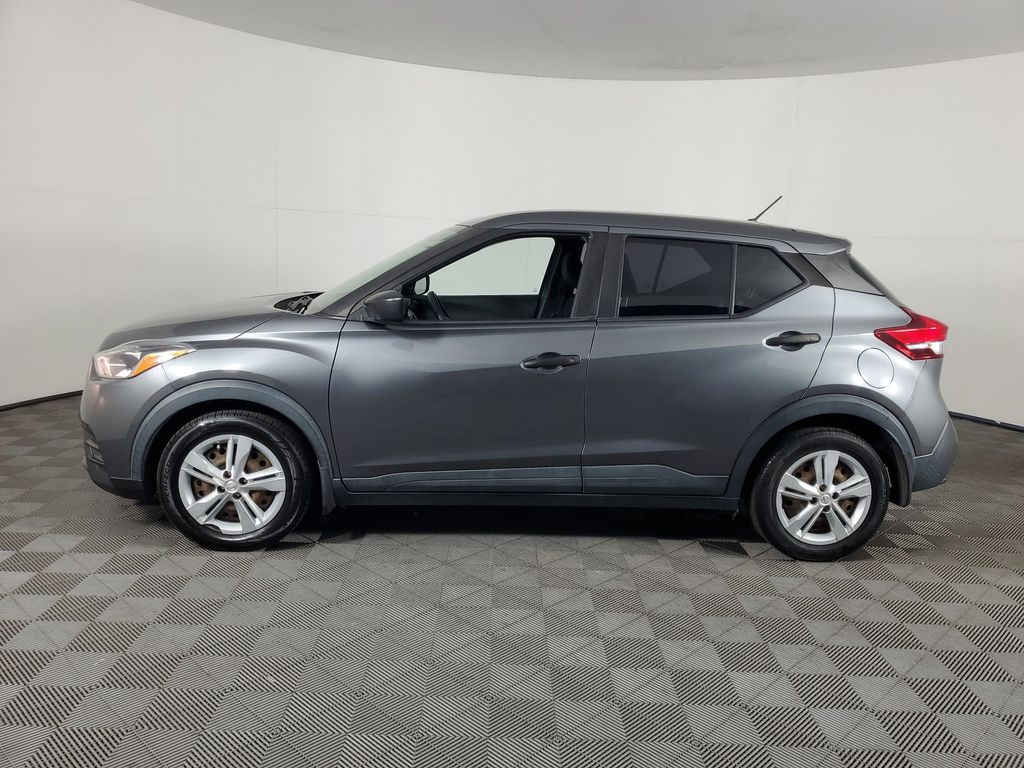 2020 Nissan Kicks S photo 6