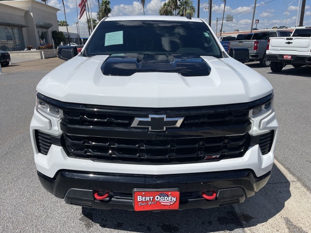 2024 Chevrolet Silverado 1500 LT Trail Boss photo 2