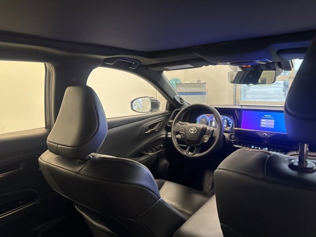 2025 Toyota Crown Signia XLE photo 25