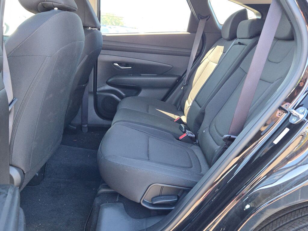 2025 Hyundai Tucson SEL photo 15