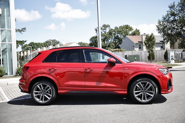 2024 Audi Q3 Premium Plus S line photo 3