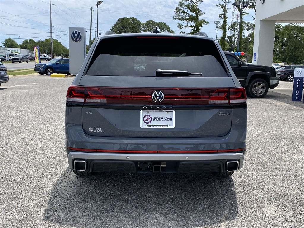 2025 Volkswagen Atlas Peak Edition SE photo 6