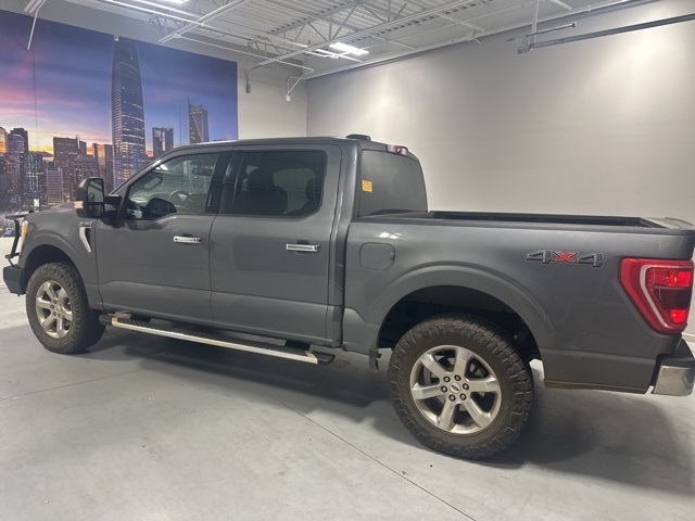 2022 Ford F-150 XLT photo 2