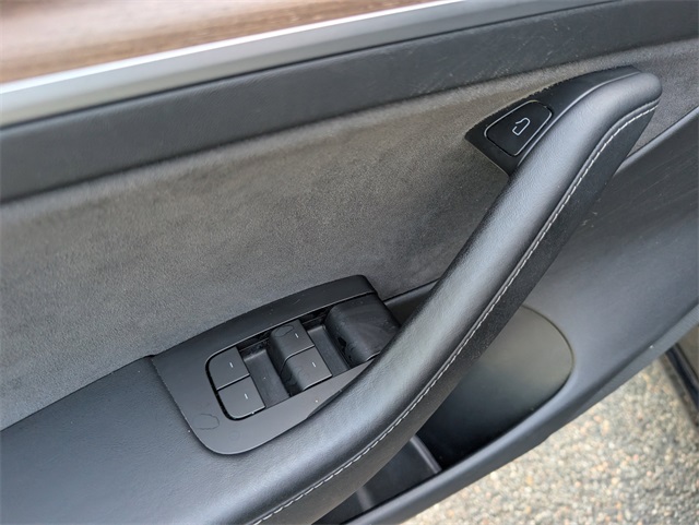 2022 Tesla Model 3 Long Range photo 18