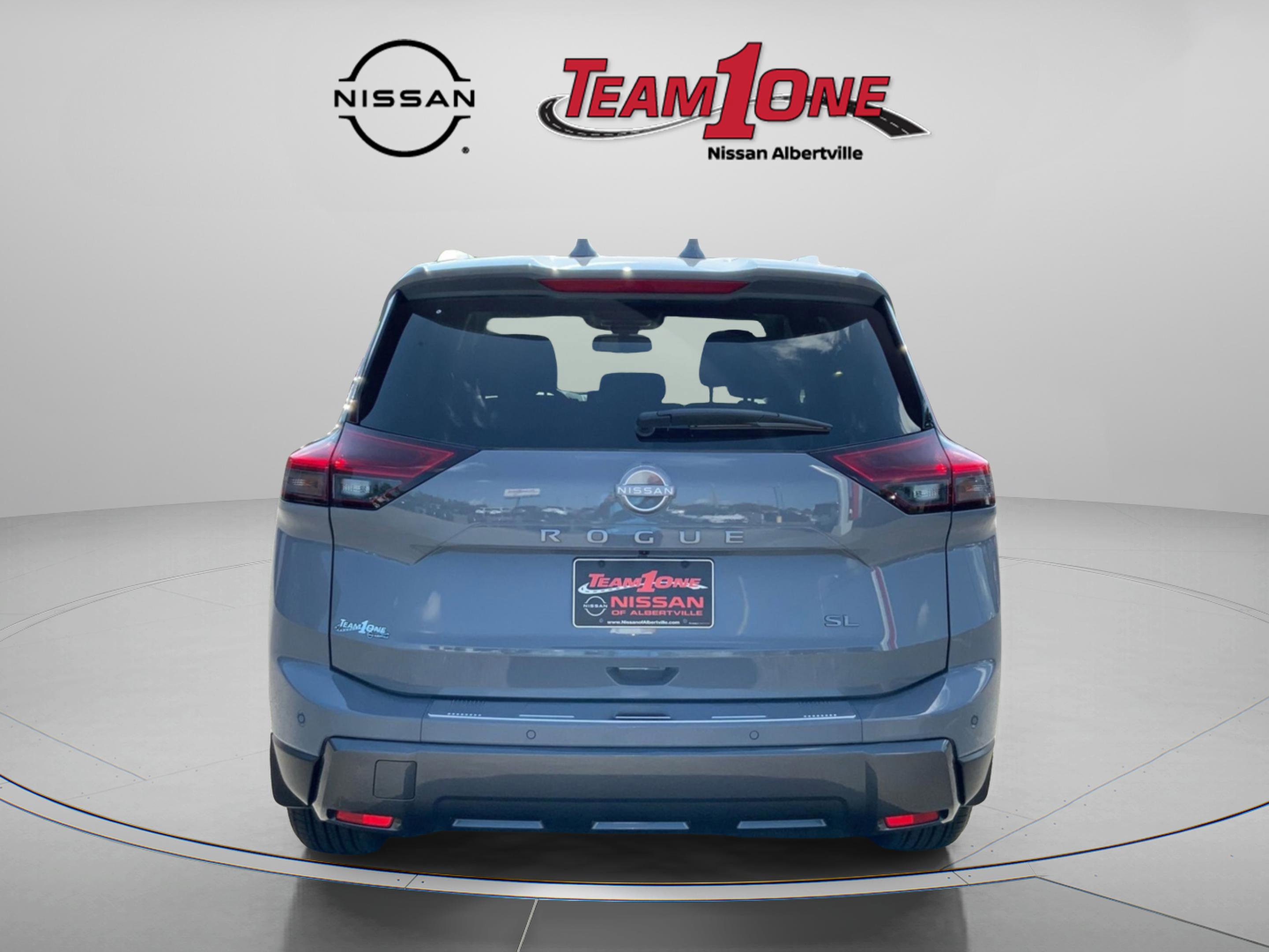 2025 Nissan Rogue SL photo 4