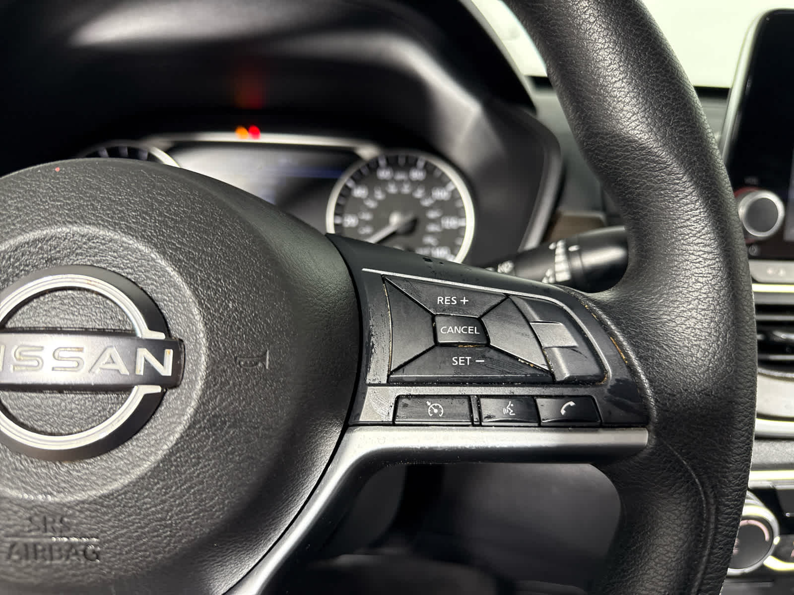 2023 Nissan Altima 2.5 SV photo 28