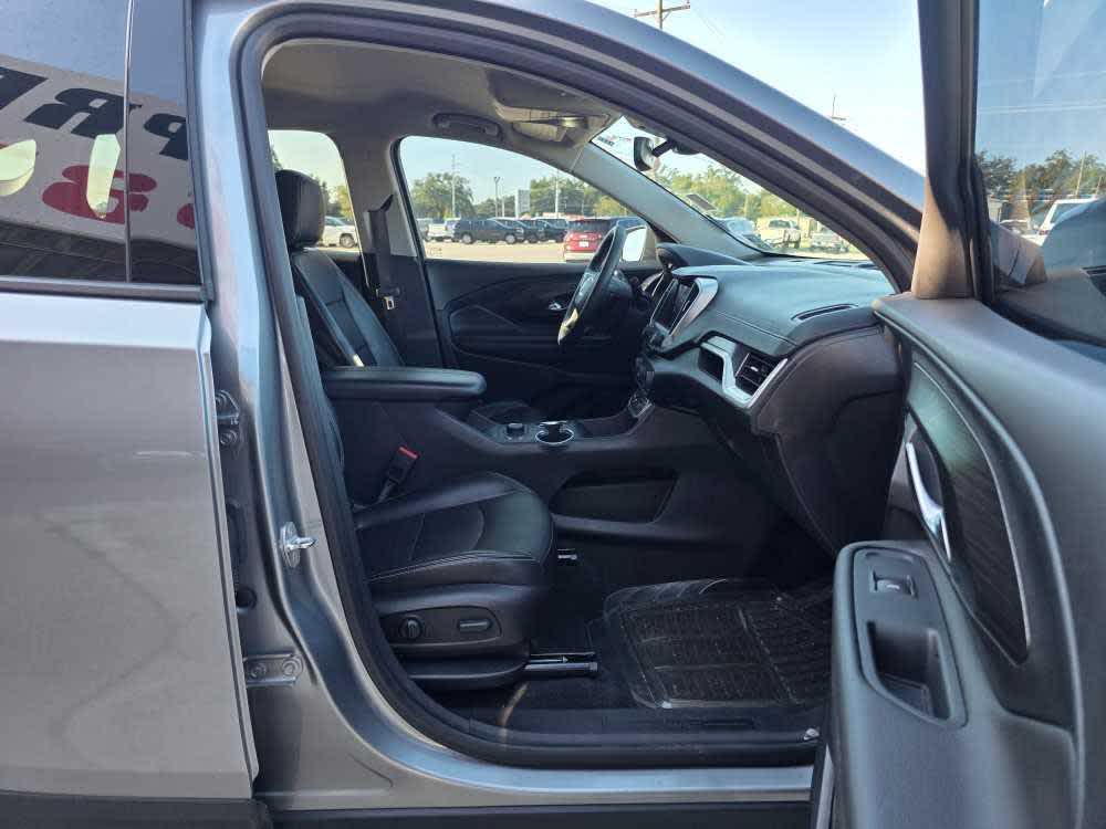 2023 Gmc Terrain SLT photo 12