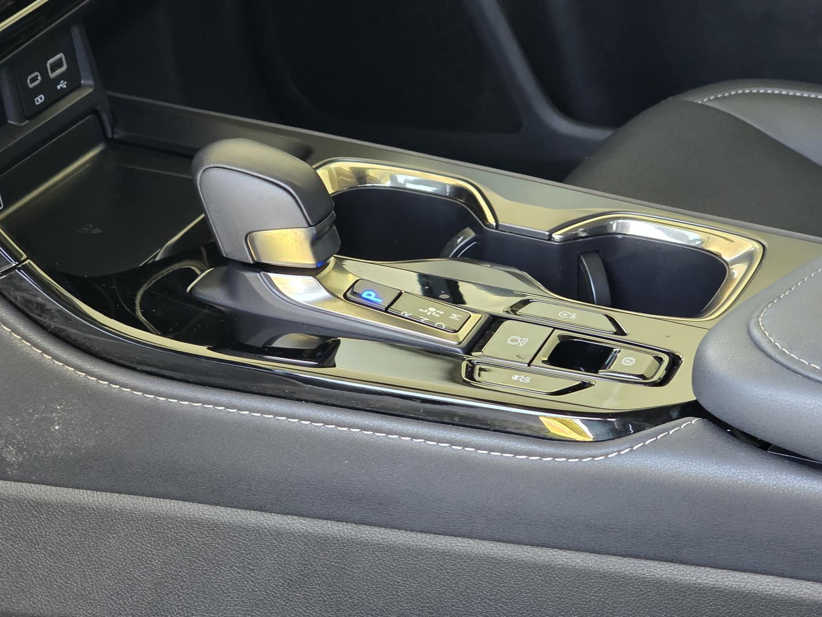 2025 Lexus NX 250 photo 18