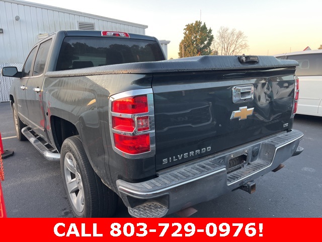 2017 Chevrolet Silverado 1500 LT photo 2