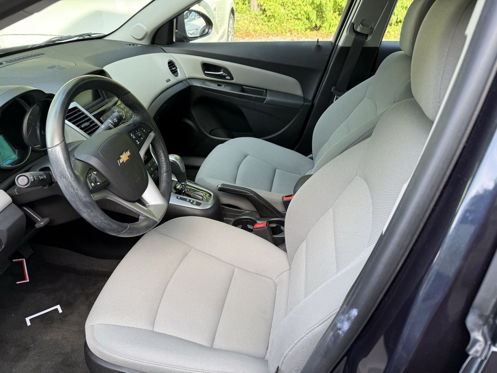 2014 Chevrolet Cruze photo 7