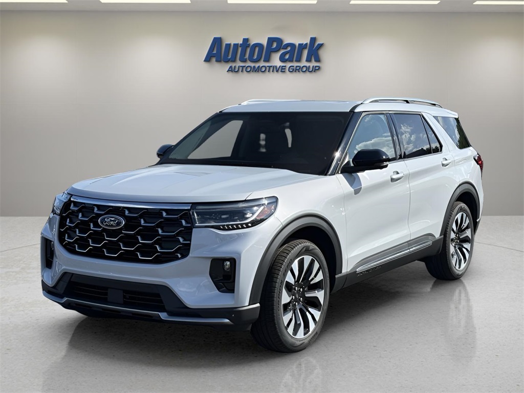 2025 Ford Explorer Platinum photo 2