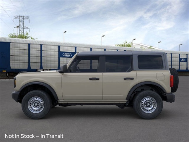 2025 Ford Bronco Base photo 3
