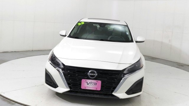Used 2023 Pearl White Tricoat Nissan 2.5 SV image 8