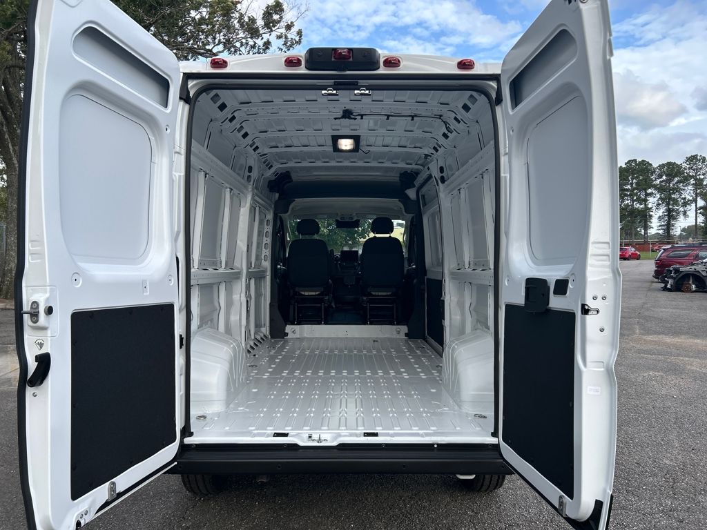 2026 Ram ProMaster 2500 SLT photo 12