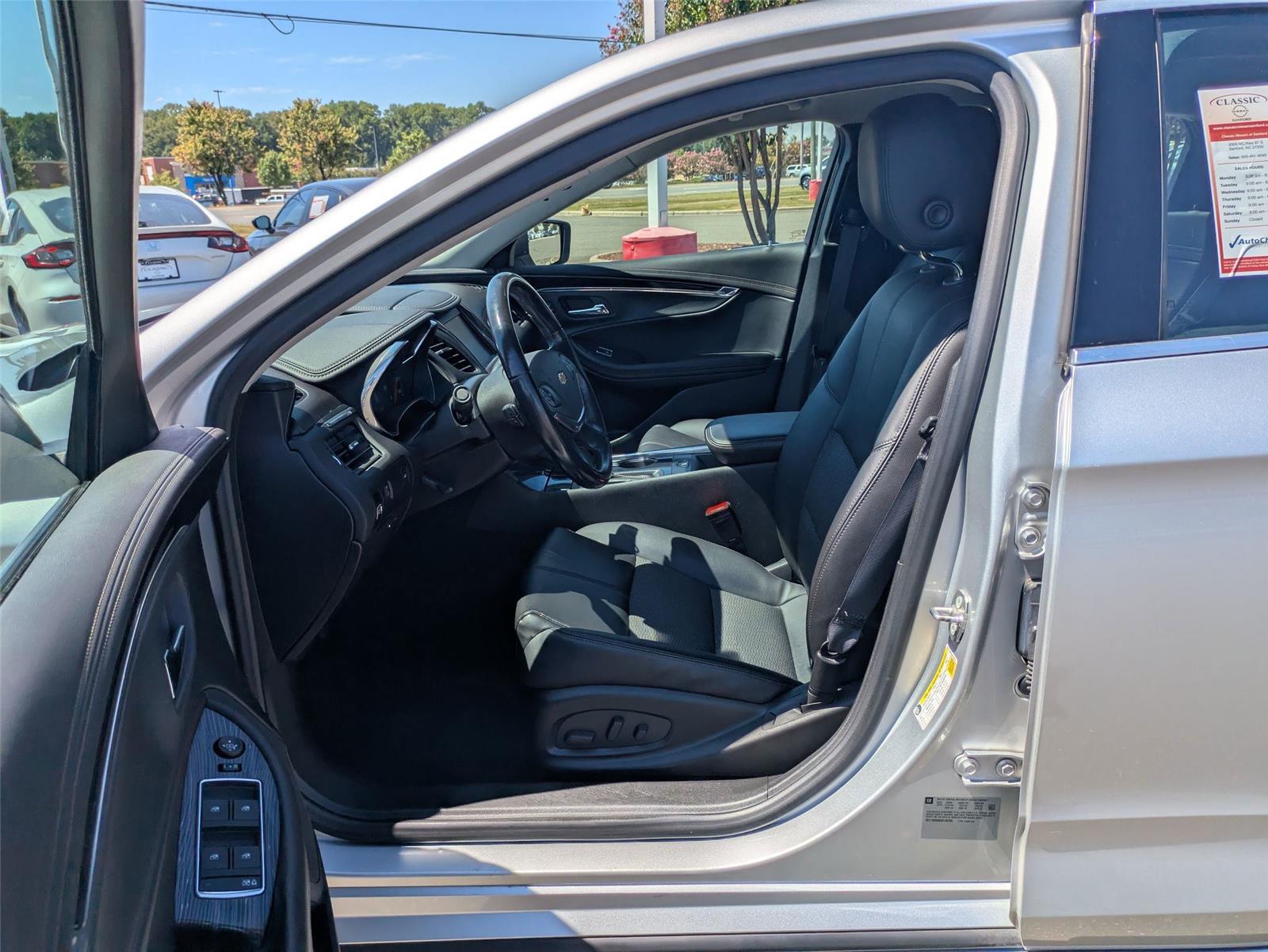 2017 Chevrolet Impala 1LT photo 13