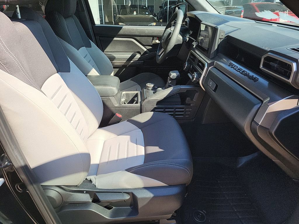 2024 Toyota Tacoma SR5 photo 24