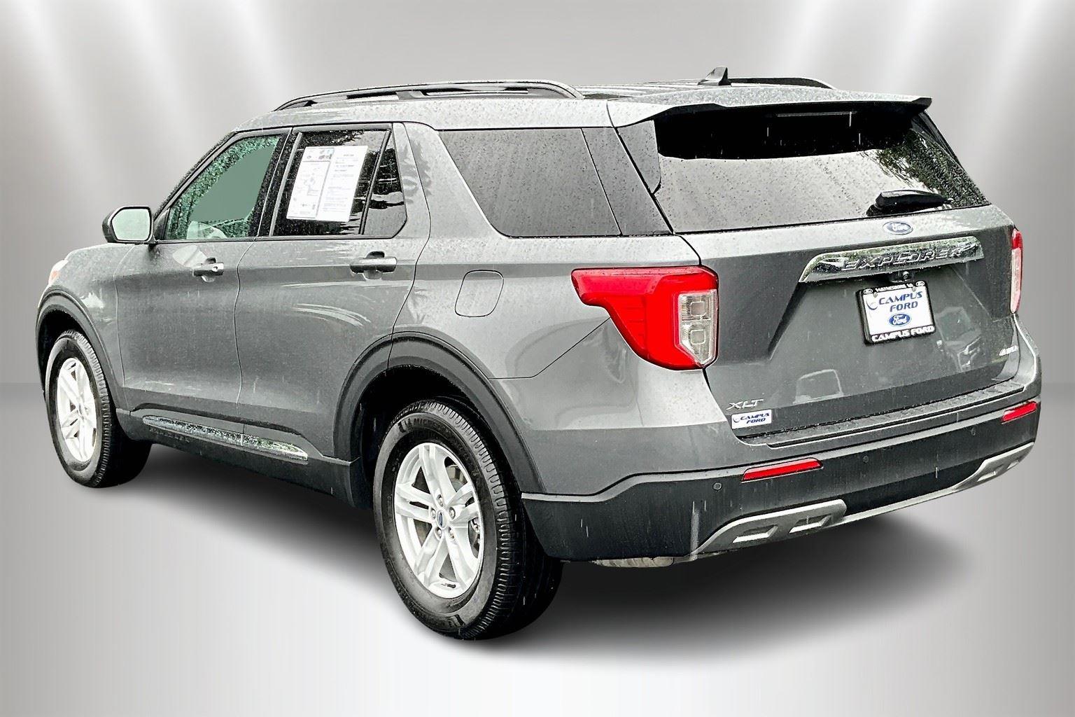 2022 Ford Explorer XLT photo 11