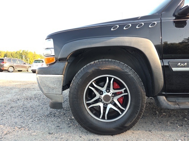 2005 Chevrolet Tahoe LT photo 14