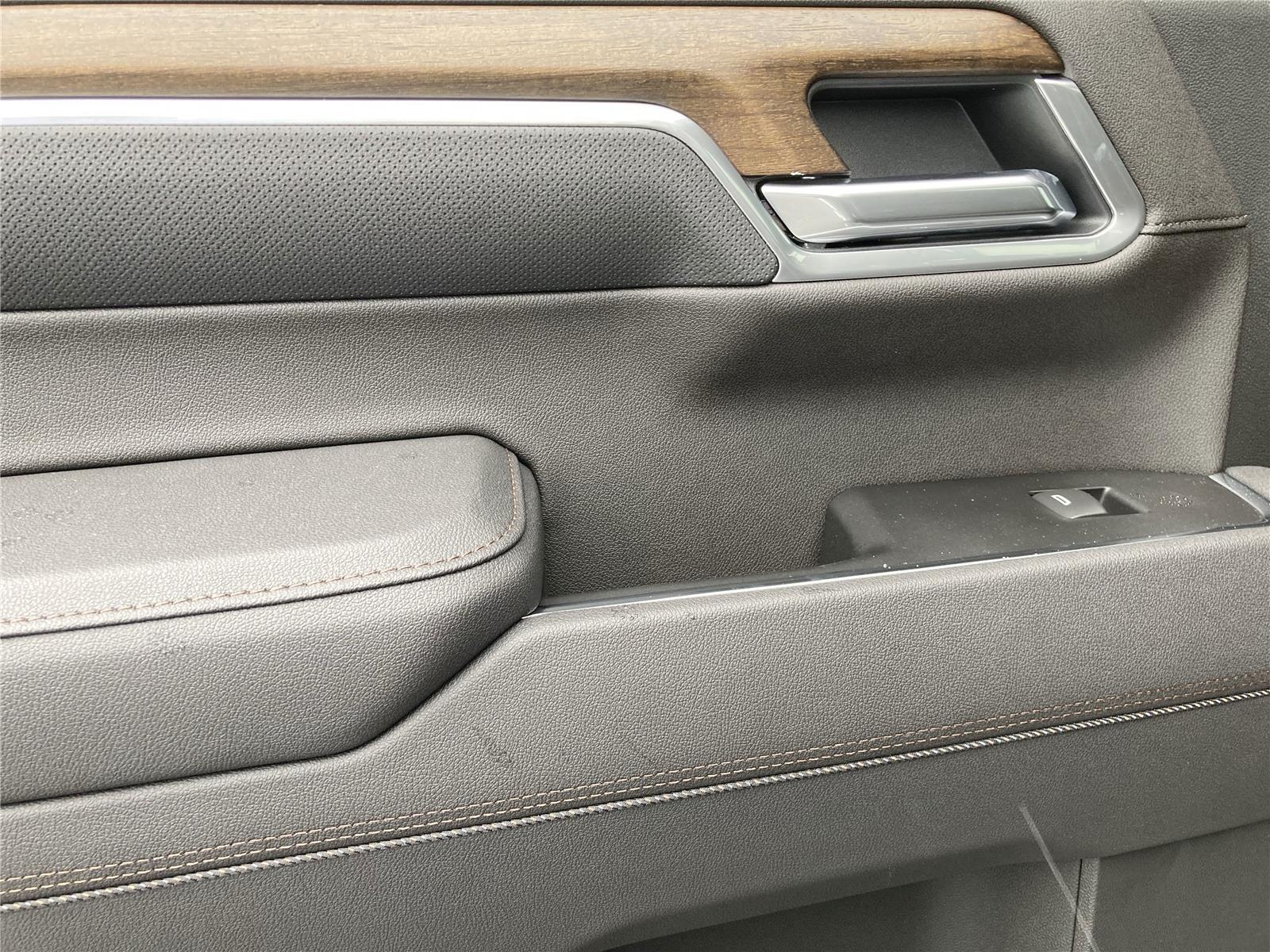 2026 Chevrolet Silverado 1500 High Country photo 20