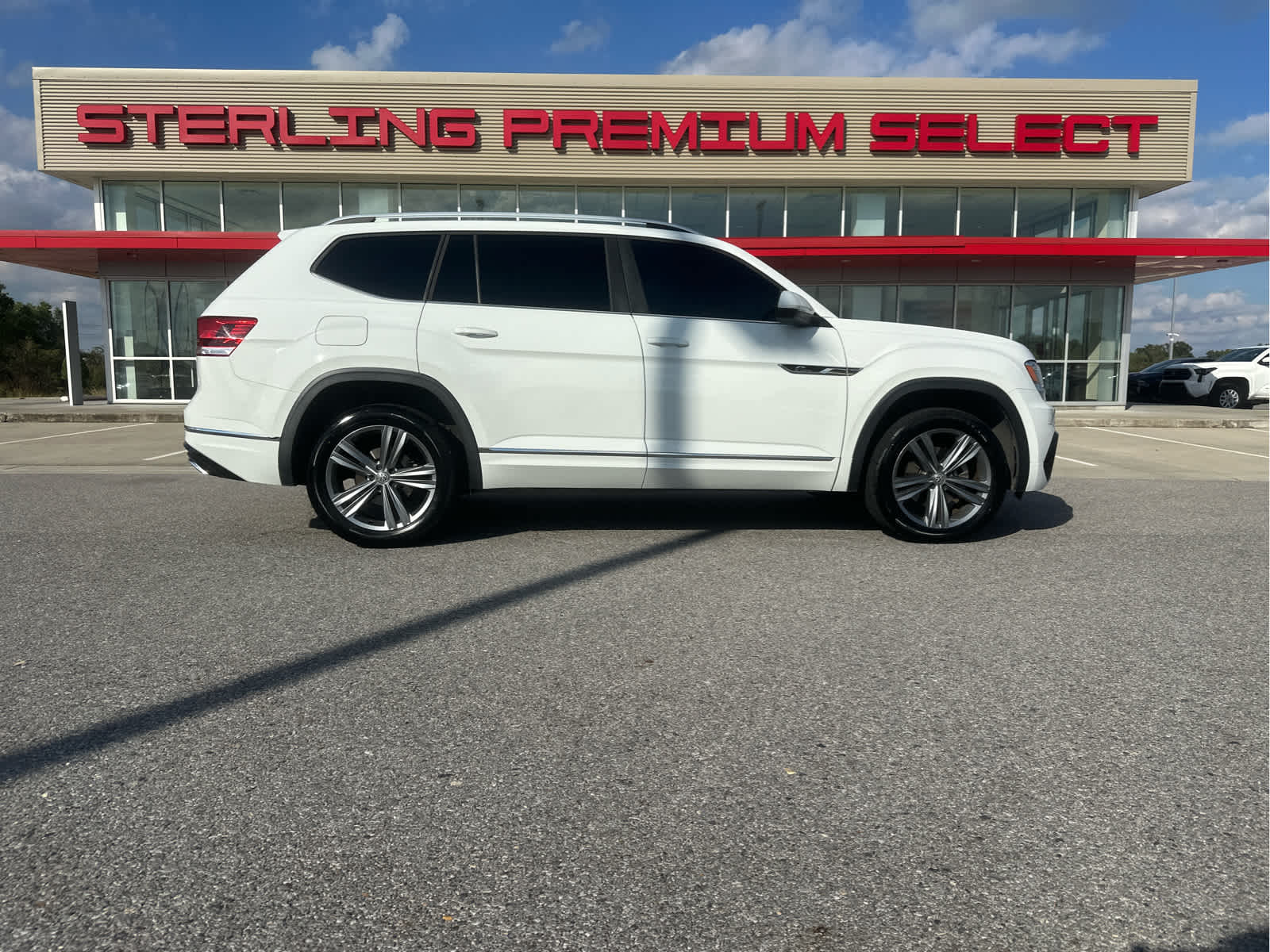 2019 Volkswagen Atlas SEL R-Line's photo