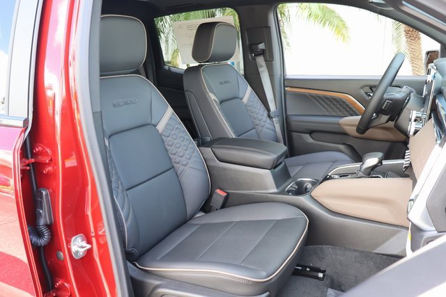 2026 Gmc Canyon Denali photo 18