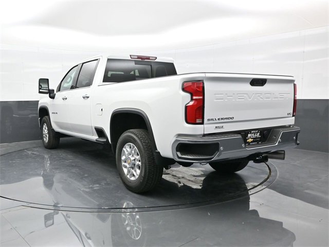 2026 Chevrolet Silverado 2500HD LTZ photo 4