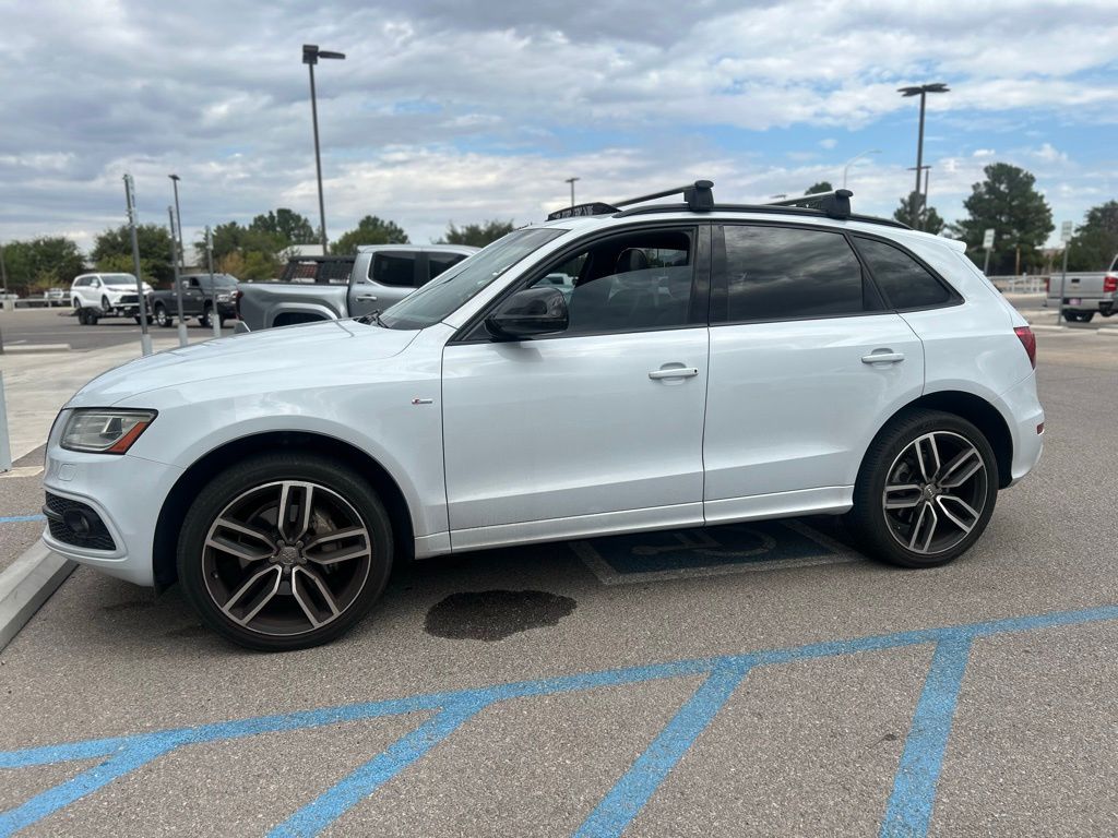 2017 Audi Q5 3.0T Premium Plus photo 2