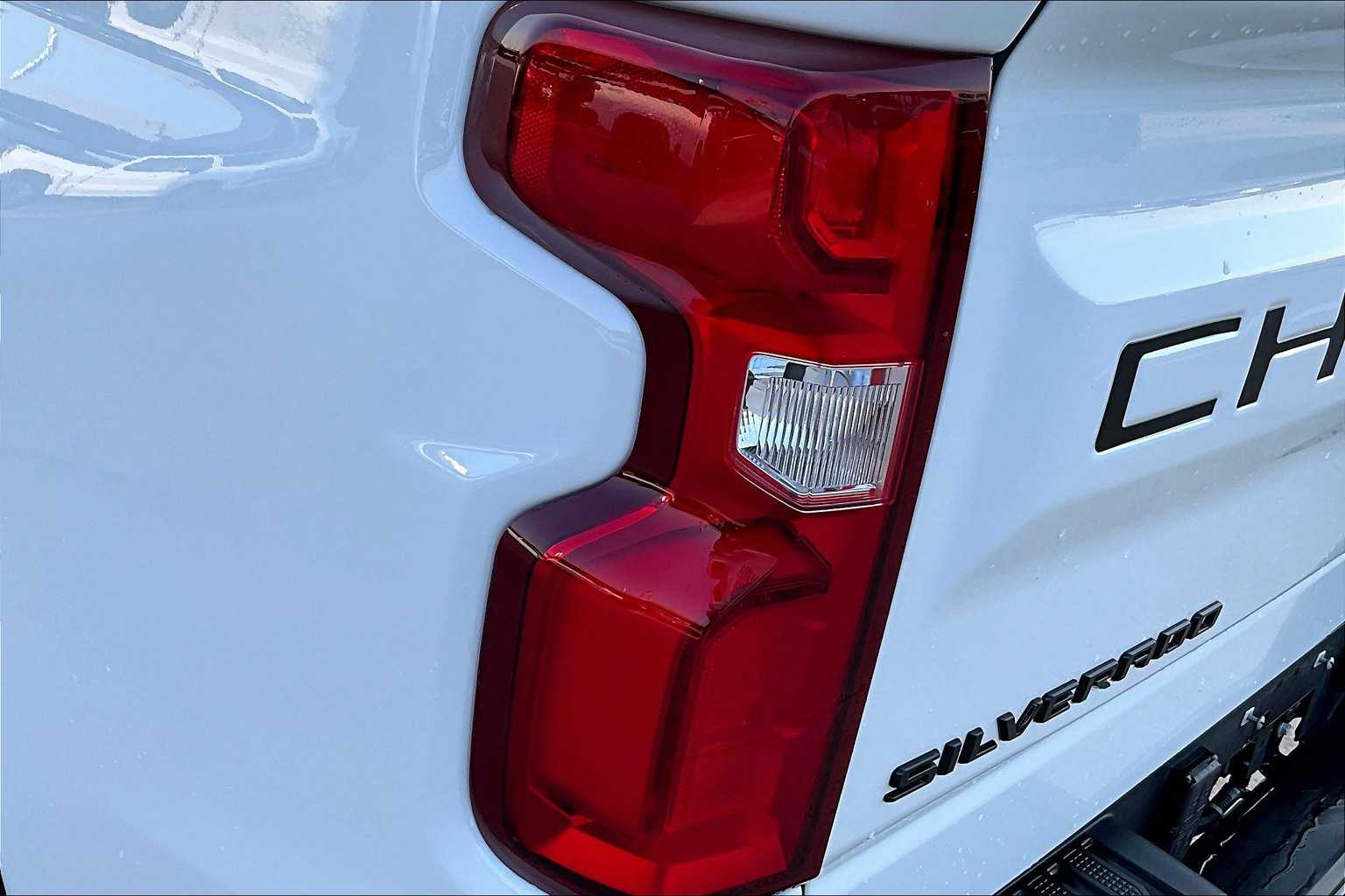 2024 Chevrolet Silverado 1500 ZR2 photo 25