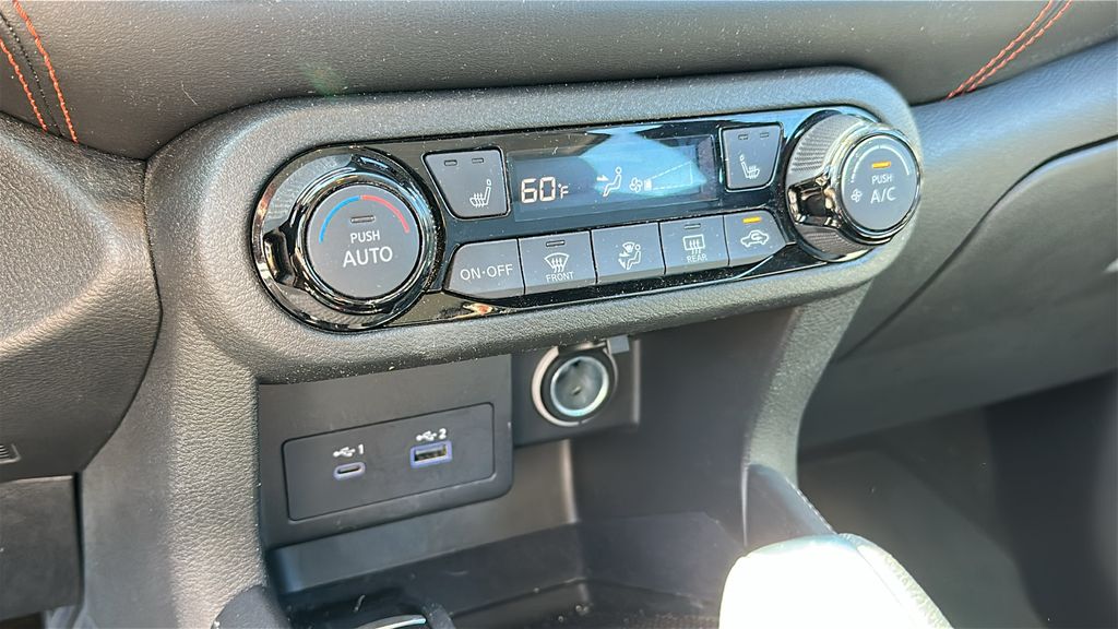 2022 Nissan Kicks SR photo 17