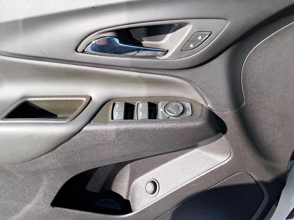2023 Chevrolet Equinox LT photo 10