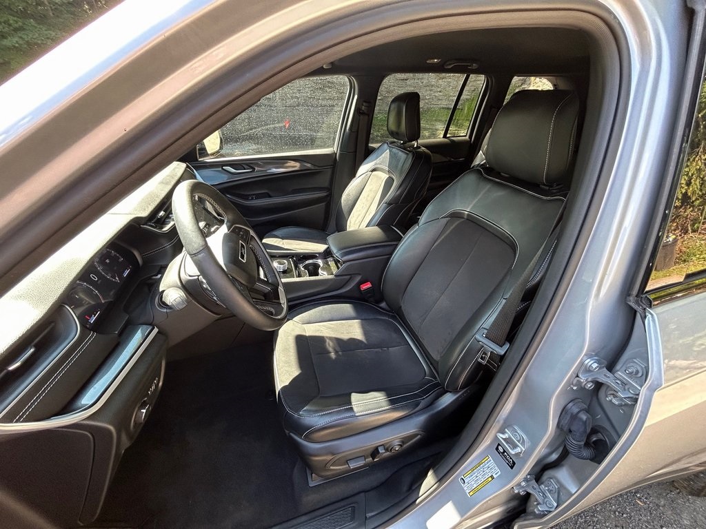 2022 Jeep Grand Cherokee Altitude photo 20