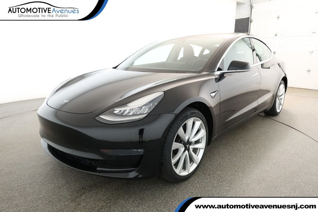 2019 Tesla Model 3 Base's photo