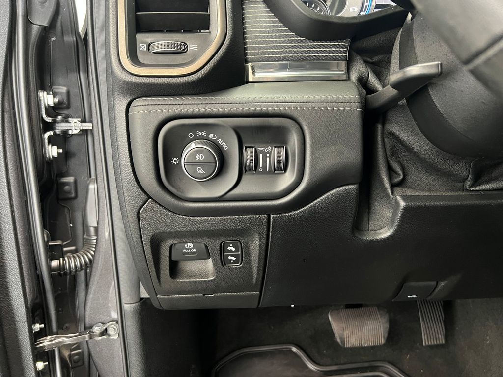 2020 Ram 1500 Limited photo 28