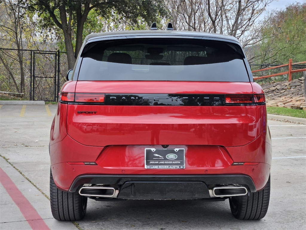 2025 Land Rover Range Rover Sport SE photo 7
