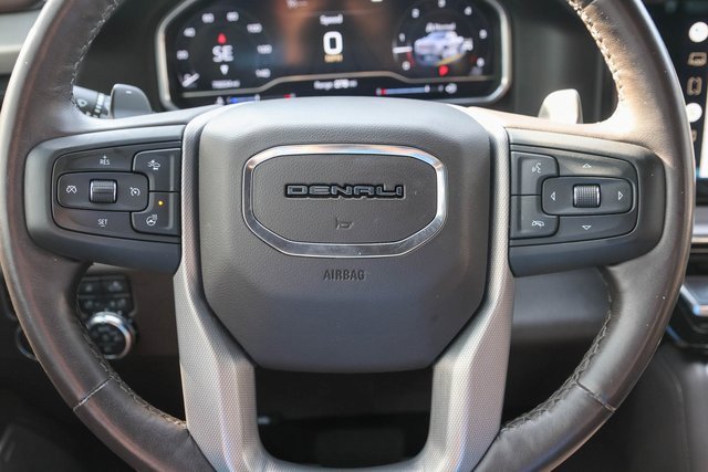 Used 2022 White Frost Tricoat GMC Denali image 34