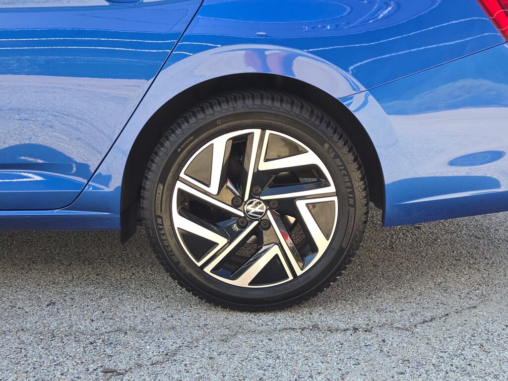 2022 Volkswagen Jetta 1.5T SEL photo 15