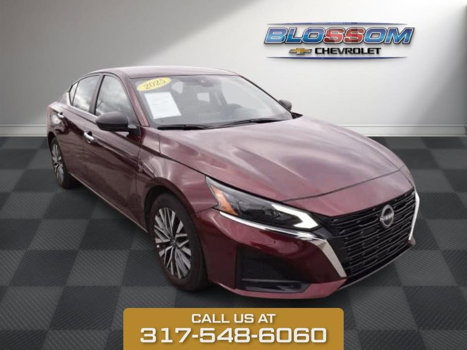 2025 Nissan Altima SV