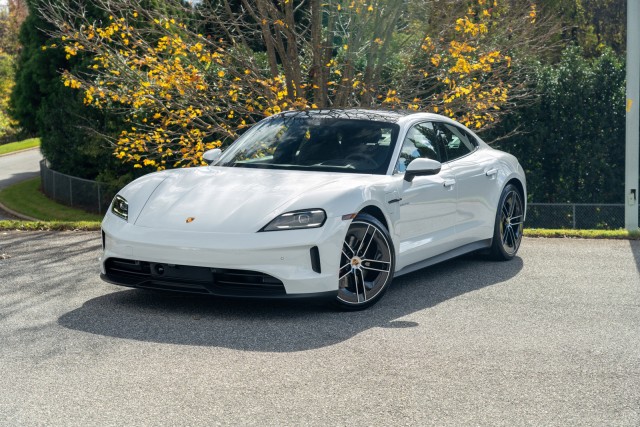 2025 Porsche Taycan 4S