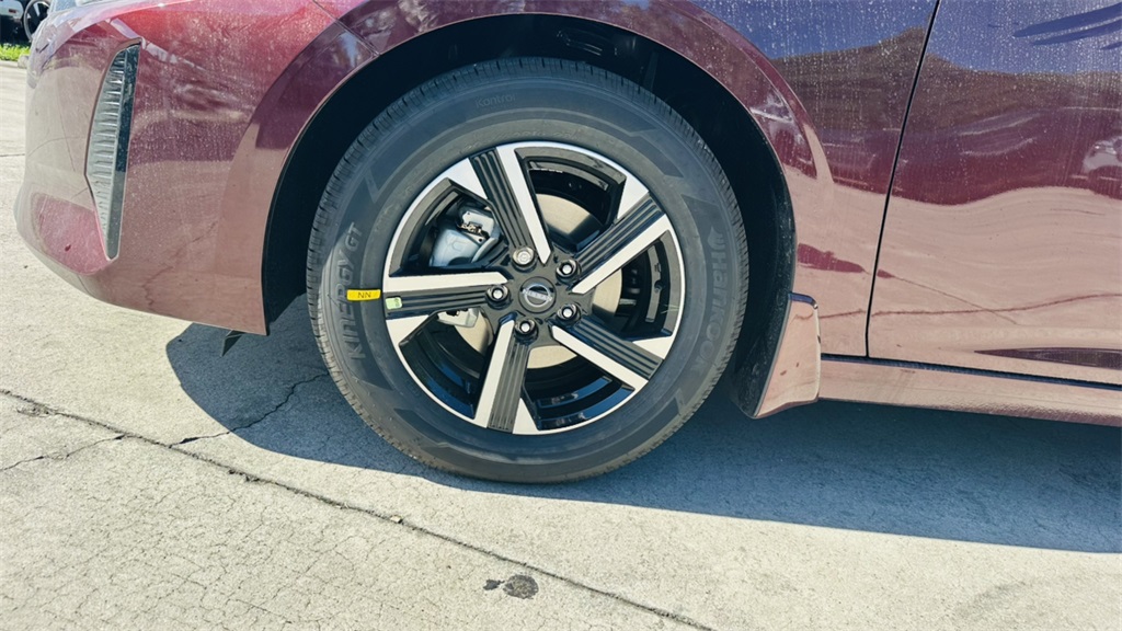 2025 Nissan Sentra SV photo 9
