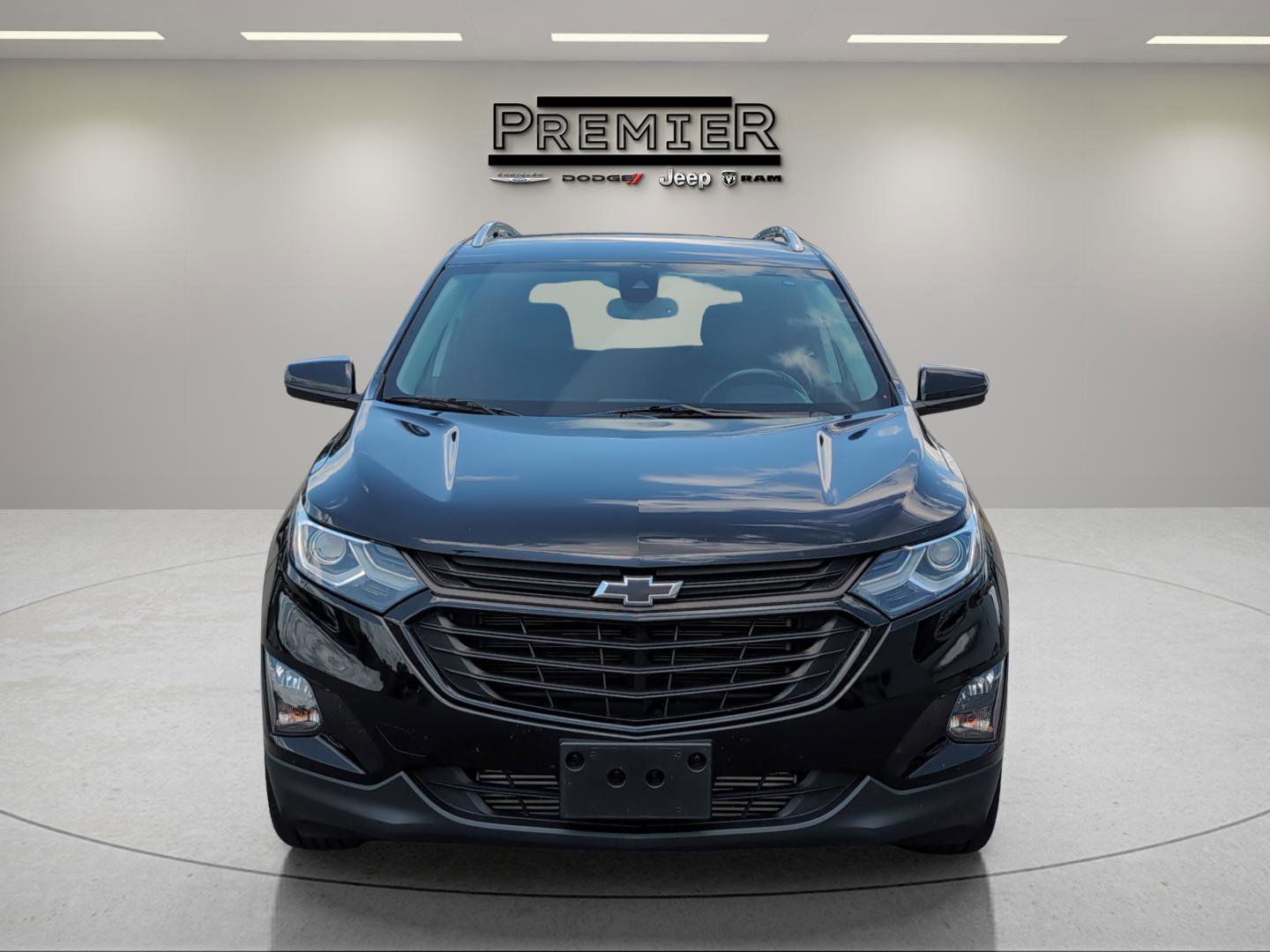 2020 Chevrolet Equinox LT photo 2