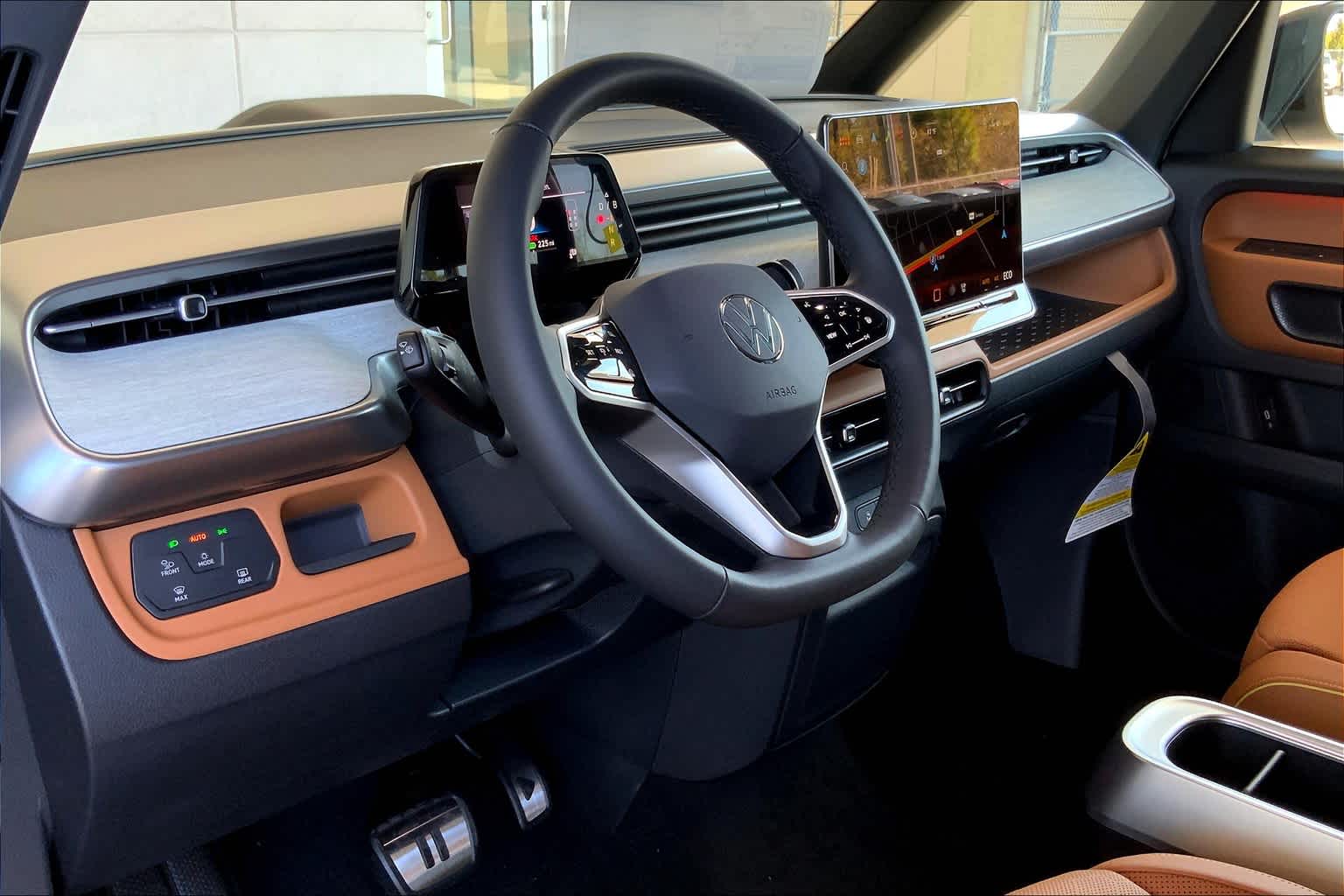 2025 Volkswagen ID. Buzz Pro Plus photo 8