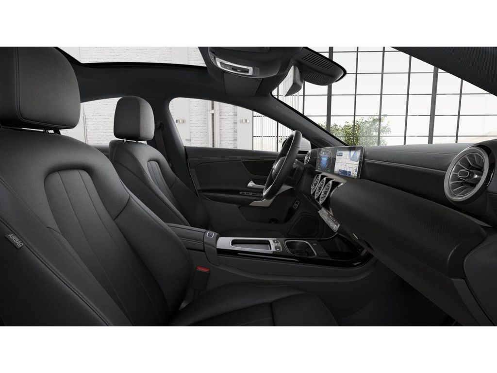 2026 Mercedes Benz CLA 250 4MATIC photo 4