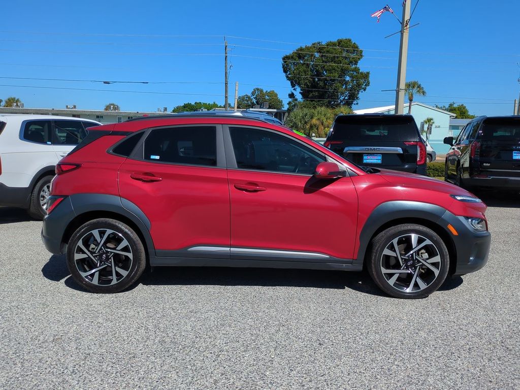 2022 Hyundai Kona Limited photo 3