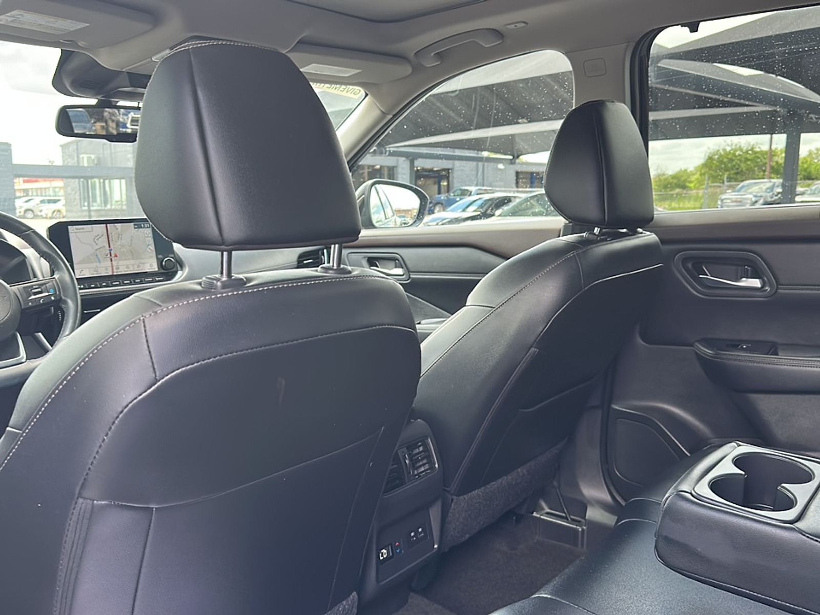 2023 Nissan Rogue SL AWD photo 6