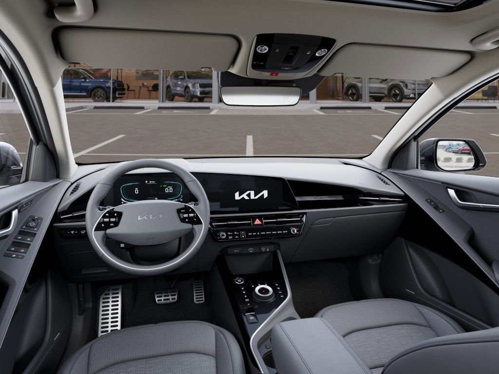 2025 Kia Niro Plug-In Hybrid SX Touring photo 13
